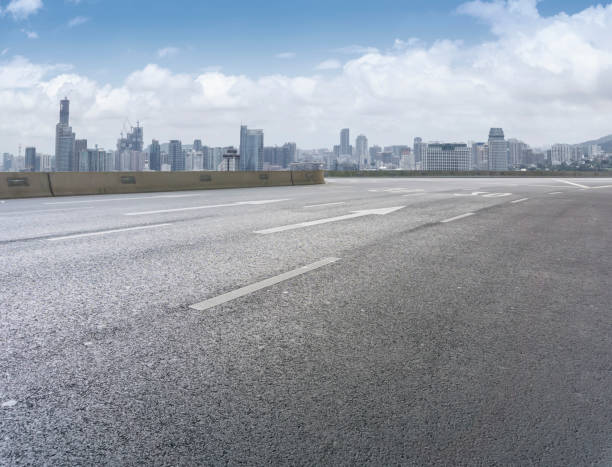 istock Roads, roads, and city skylines 689186502