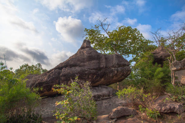 istock amazing natural stone sculpture 689243442