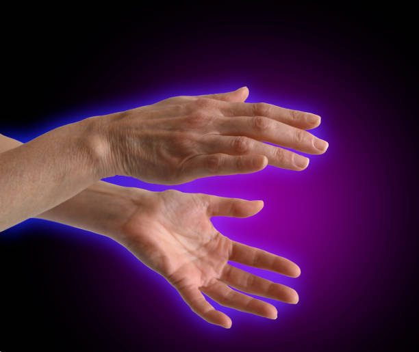 istock Purple Electromagnetic Healing Energy Aura 689285042