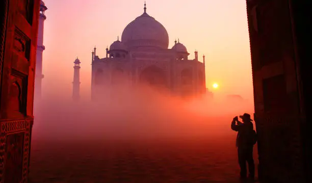 Photo of Taj Mahal at Sunrise