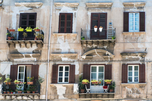 istock Facade of an old building in Palermo 689350704