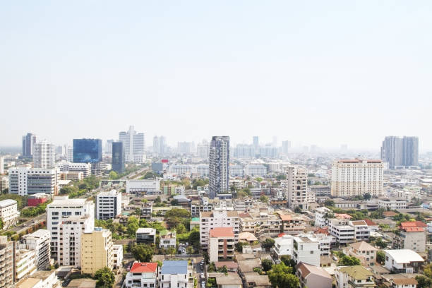 istock Bangkok cityscape in daylight 689462712