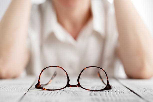istock Sensual business woman with spectacles 689462920