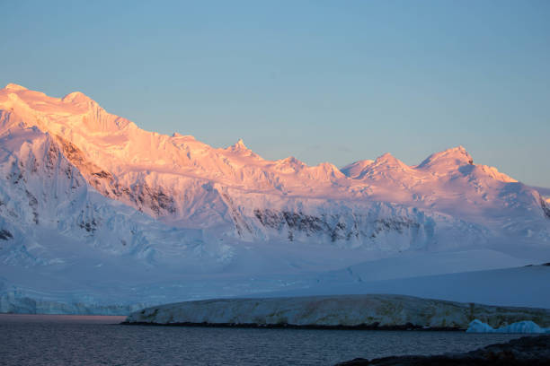 istock Antarctica: Sunrise over Wiencke Island 689541886