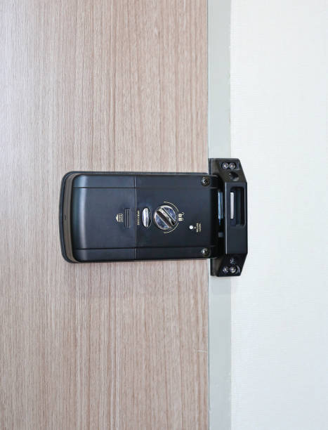 parte posterior de una sala de cerradura de puerta electrónica. - cardkey entrance keyless order fotografías e imágenes de stock