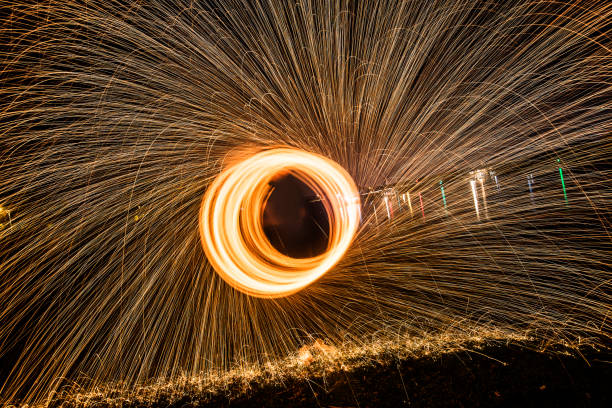 istock Circle to draw in the fireworks of light 689572868