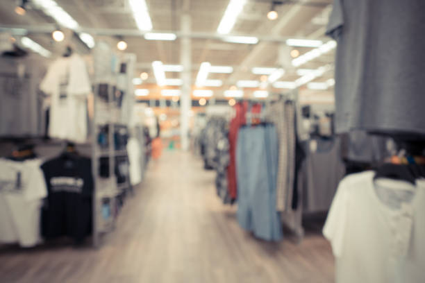 istock Blurred image of clothing store 689719104