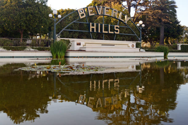 istock Beverly Hills Sign and it's reflection in water 689728682