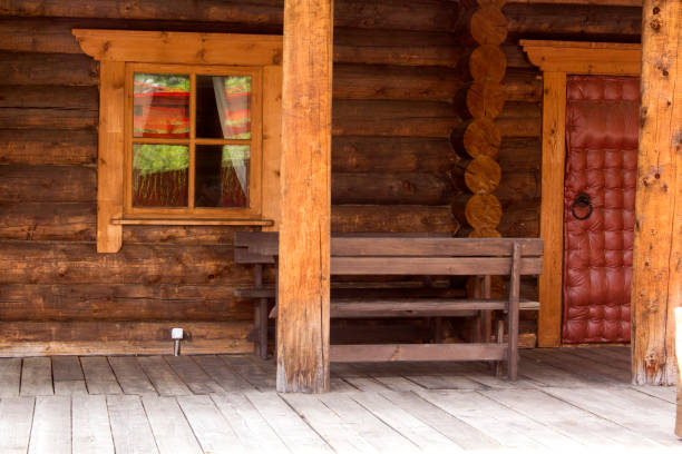 istock Entrance to the cottage 689731358