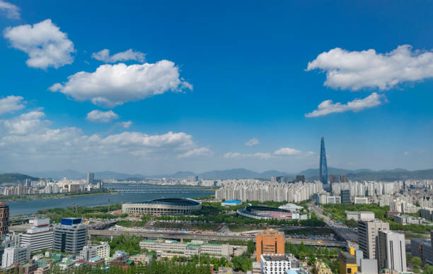 istock Seoul cityscape 689749542
