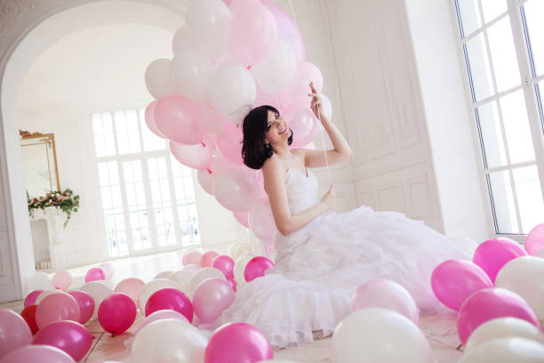 Vestidos De Novia Esponjados - Banco de fotos e imágenes de stock - iStock Vestidos De Novia Esponjados - Banco de fotos e imágenes de stock - iStock