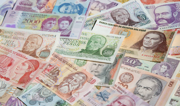 banknotów - argentina mexican pesos currency finance zdjęcia i obrazy z banku zdjęć