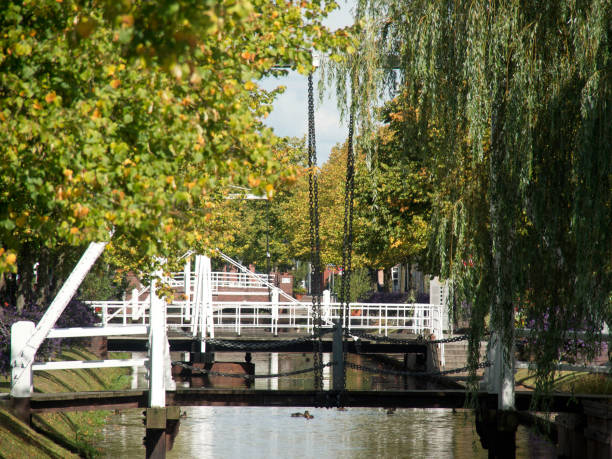 la pequeña ciudad de papenburg - foto de stock