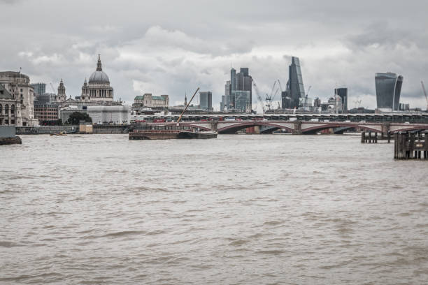 istock London city skyline 689826392