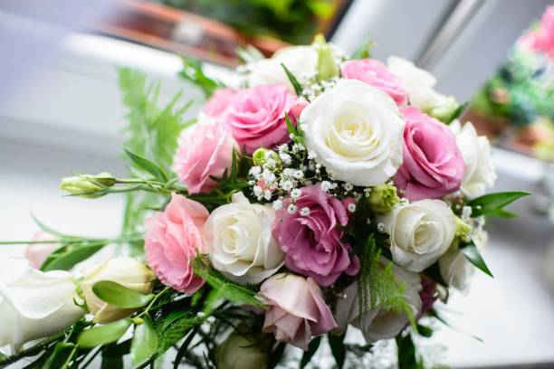 istock Beautiful wedding flowers roses 689912068