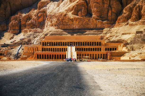 Egypt. Luxor. Deir el-Bahari (Deir el-Bahri). The Mortuary Temple of Hatshepsut Egypt. Luxor. Deir el-Bahari (Deir el-Bahri). The Mortuary Temple of Hatshepsut el bahari stock pictures, royalty-free photos & images