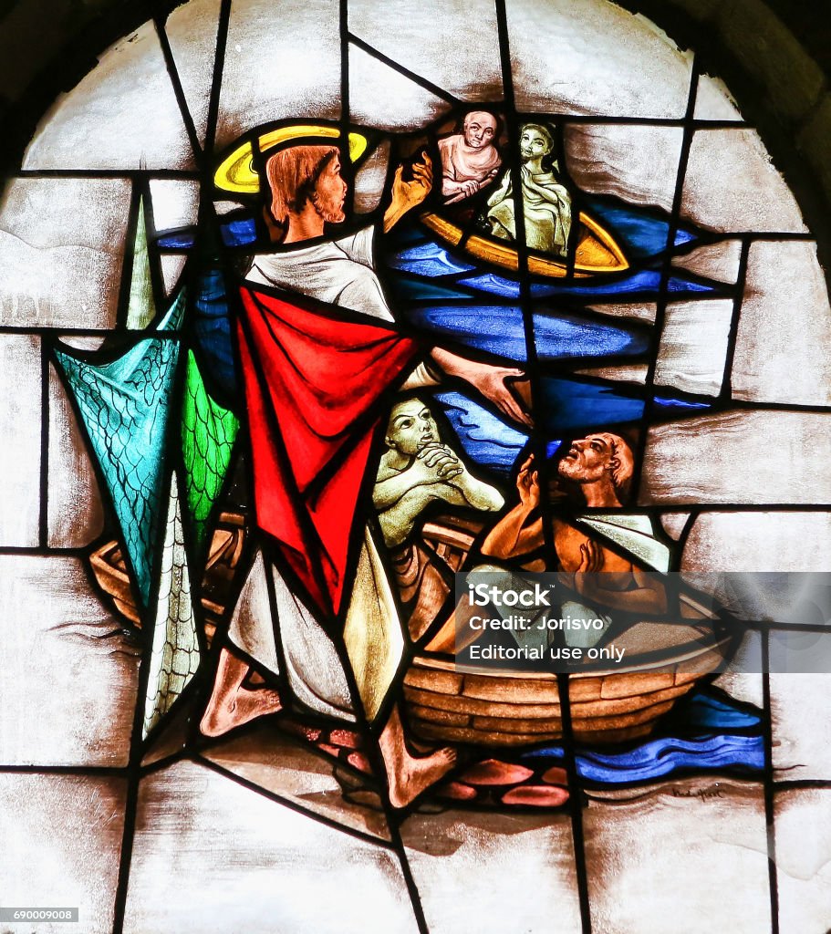 Gebrandschilderd Glas Jezus Oproepen Vier Vissers Om Hem Te Volgen  Stockfoto En Meer Beelden Van Jezus Christus - Istock