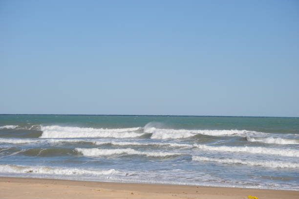 istock Waves / Surf on the Mediterranean - Spain 690100096