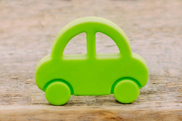 istock the car on a wooden background 690161312