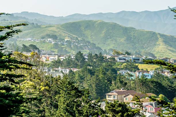 istock electic architecture around california coastline of the pacific ocean 690201486