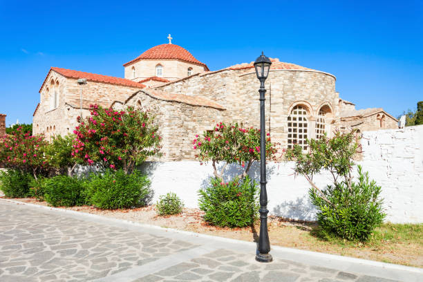 istock Panagia Ekatontapyliani Church, Paros 690307102