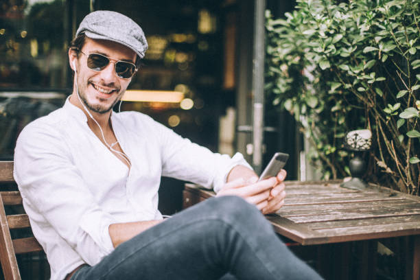 istock Music makes me happy 690406694