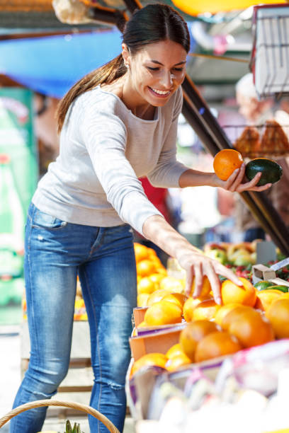 istock street market. 690419450