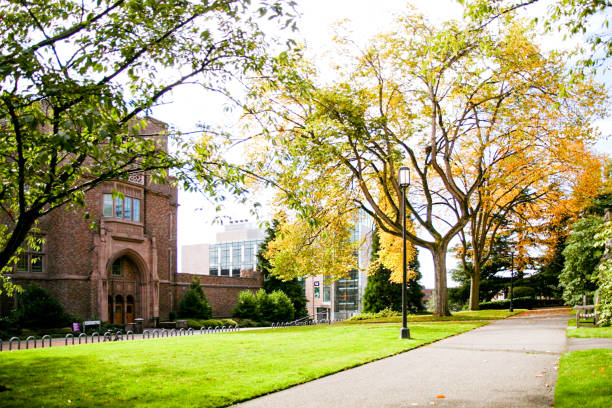 College Life Education pacific northwest photos stock pictures, royalty-free photos & images