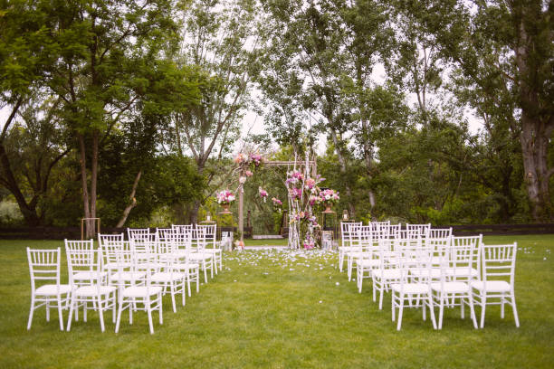 istock Original wedding floral decoration 690610788