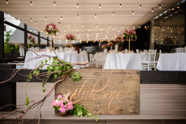 istock Original wedding floral decoration 690610790