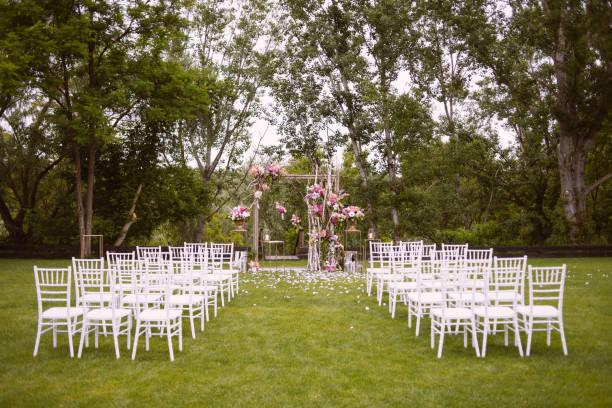 istock Original wedding floral decoration 690610802
