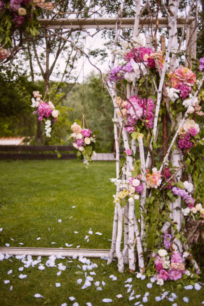 istock Original wedding floral decoration 690610936