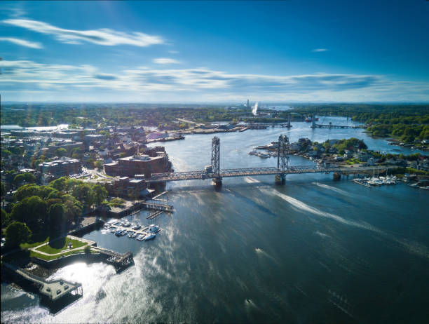 Memorial Bridge, Portsmouth, New Hampshire Bridge - Built Structure, Maine, New England - USA, New Hampshire, Portsmouth - New Hampshire portsmouth nh stock pictures, royalty-free photos & images