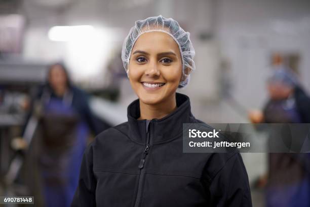 Wearing Warehouse Fashion Stock Photo - Download Image Now - Food  Processing Plant, Food And Drink Industry, Hair Net - iStock