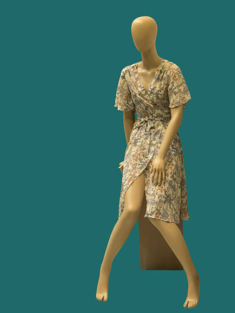 istock Sitting female mannequin 690868760