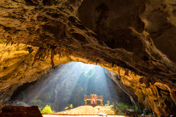 royal pavilion in the phraya nakhon cave, prachuap khiri khan province, thailand - phraya nakhon cave imagens e fotografias de stock