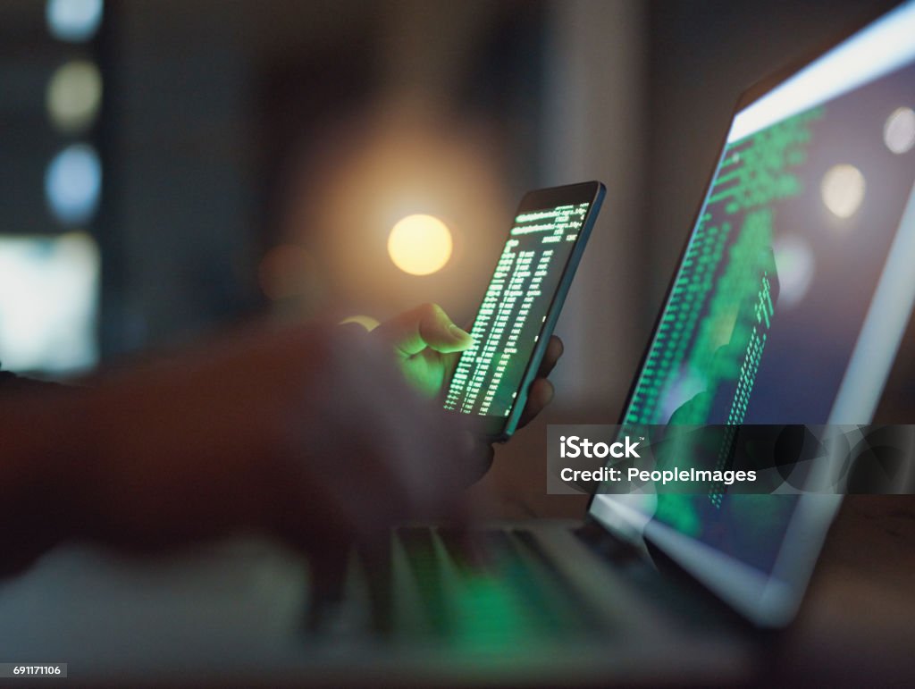 ハッカーが情報を行うことができます知っている人 - ネットワークセキュリティのロイヤリティフリーストックフォト