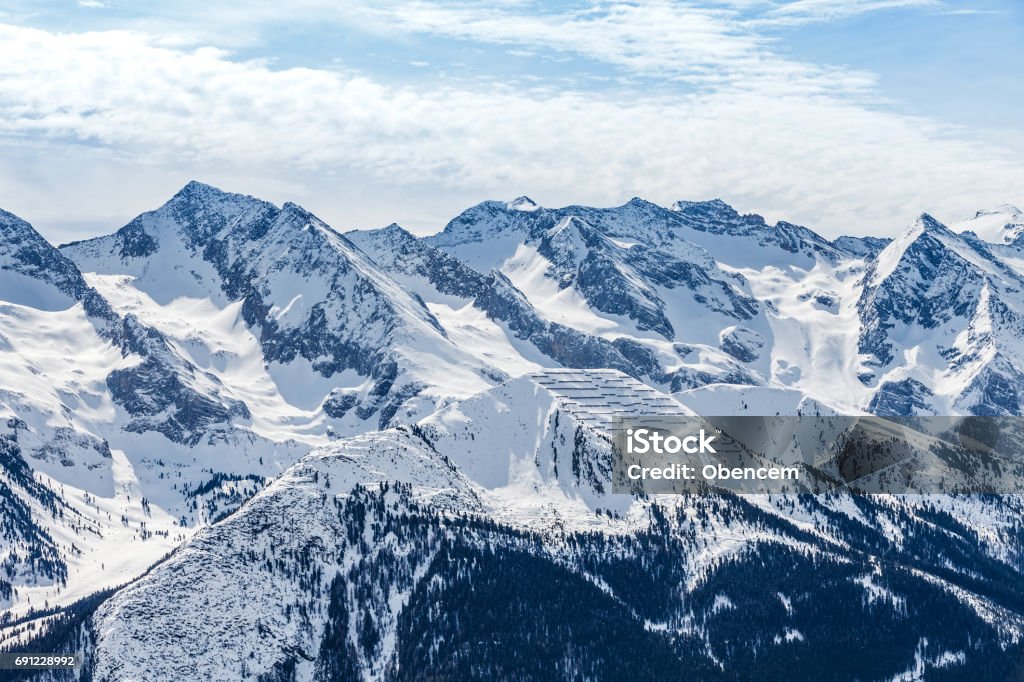 Phong Cảnh Mùa Đông Ở Dãy Alps Hình ảnh Sẵn có - Tải xuống Hình ảnh Ngay  bây giờ - Anpơ, Bảo vệ - Khái niệm, Bầu trời - iStock