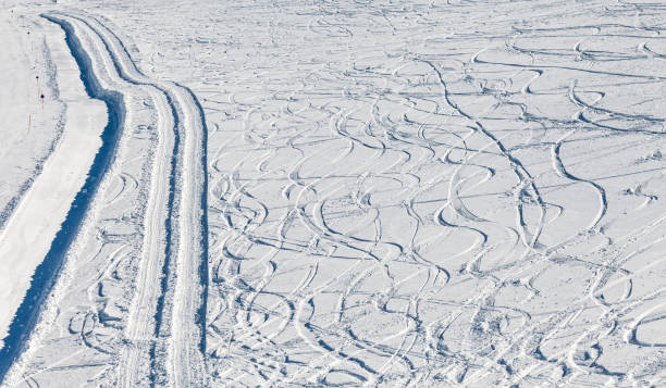 istock Ski tracks on the snow 691269850