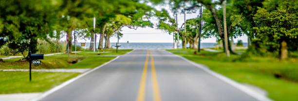 entrance to the beach to gulf of mexico coast near gulfport entrance to the beach to gulf of mexico coast near gulfport gulfport florida photos stock pictures, royalty-free photos & images