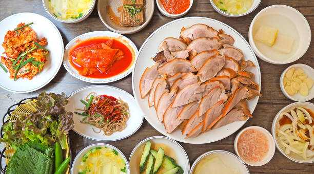 istock Korean food backgrounds 691391168