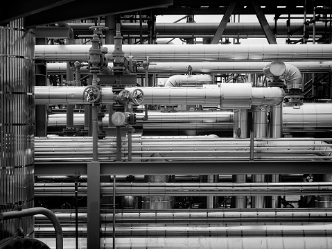 Graphic pipes at an oil refinery