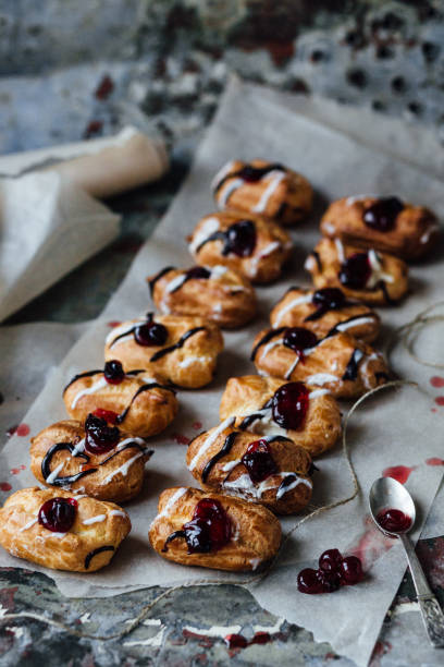 istock Homemade french  eclairs 691417394