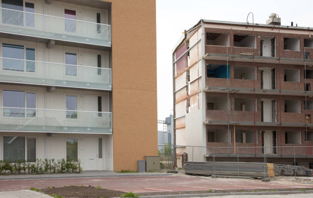 istock Demolishing a block of flats 691470598