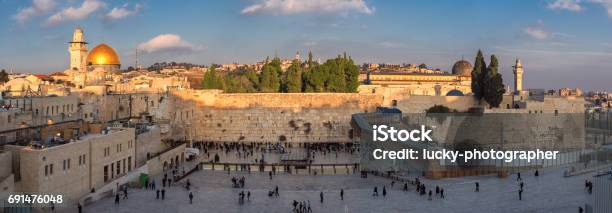 Panoramic View To Western Wall Of Jerusalem Old City Stock Photo - Download Image Now