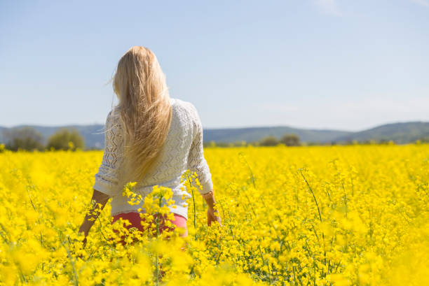 istock Golden girl 691479482
