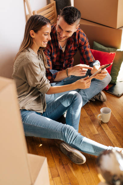 istock Couple doing online shopping 691534210