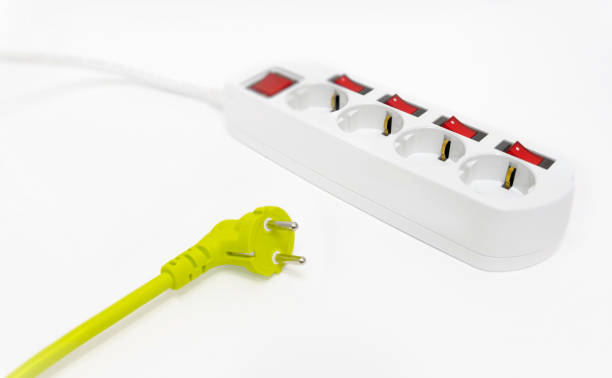 複数のソケットアウトレット、ホワイト - extension cord push button cable electric plug ストックフォトと画像