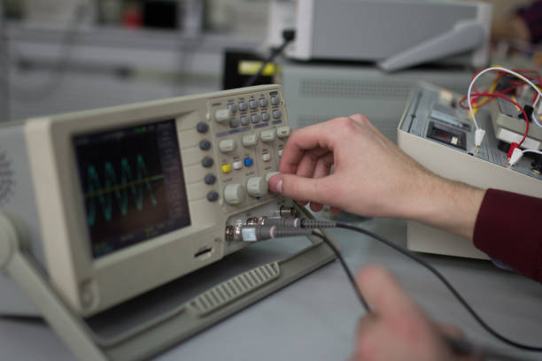 oscyloskop - oscilloscope electronics industry sine wave instrumentation zdjęcia i obrazy z banku zdjęć