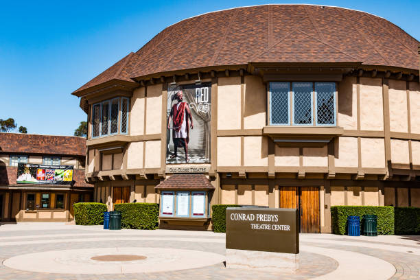 old globe theatre, em balboa park - shakespeare and company - fotografias e filmes do acervo